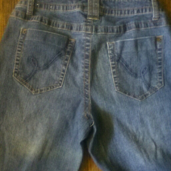 🌻Fashion Bug Capris - Picture 2 of 2